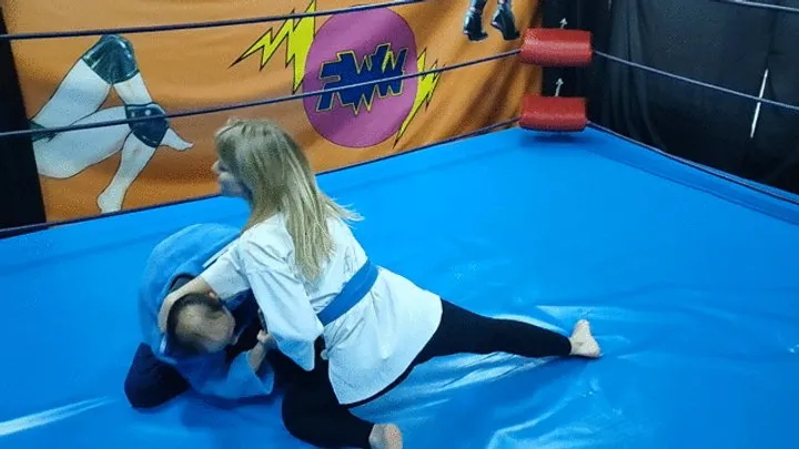 The Wrestling Amazons - Beautiful blondy demontrates throws and wrestling techniques