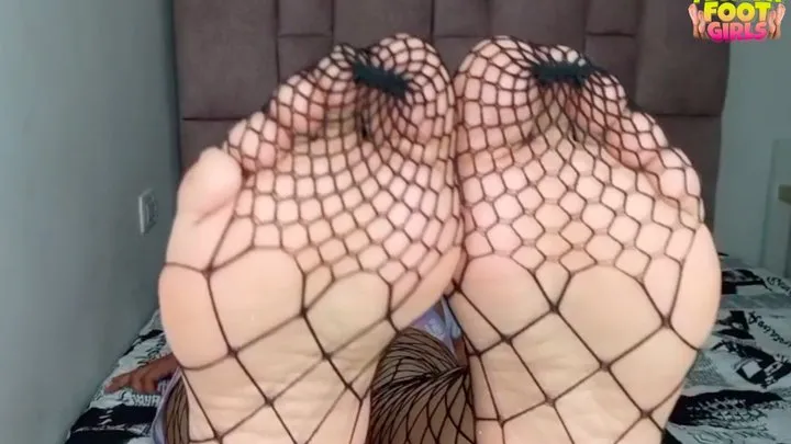 Florida Foot Girls - BBW LATINA Hottie ANGIE from COLOMBIA - Fishnet Stockings & Pajamas - HD 1920 x 1080 mp4
