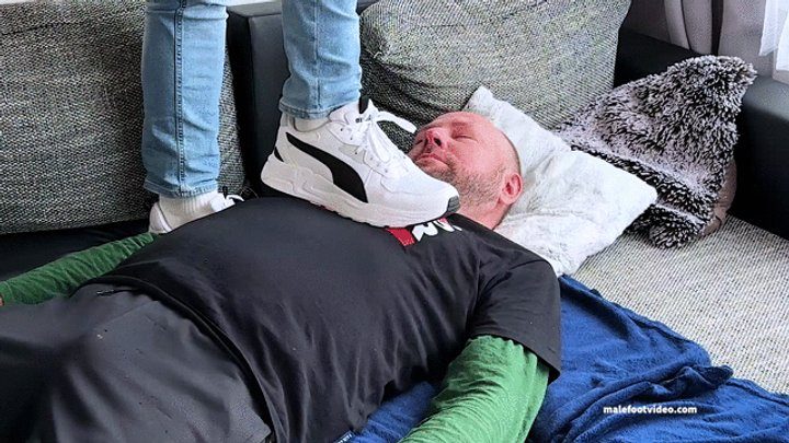Czechmalefoot Video Store - Ben really likes Martex feet