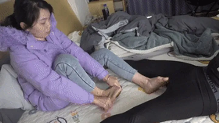 Asian Feet Goddess Worship - Mature woman's stockings rub against her feet, cock ejaculates!