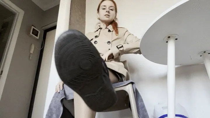 Kathrynnegoddessfeet - Stinky pantyhose soles!