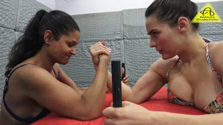 Antschas Wrestling And Fetish Store - Armwrestling Bagheera vs Calissa