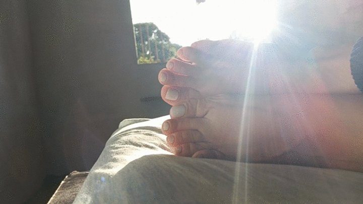 Goddess Foot Fetish - Well-painted nails, beautiful feet and perfect pronounced arches (7)