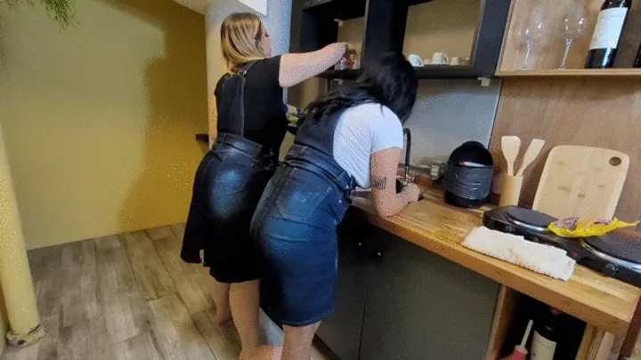 Scarlet Fart Fetish - Duo fart attack by Britney Hunter and Natasha cruel cam Full HD CLIP 3