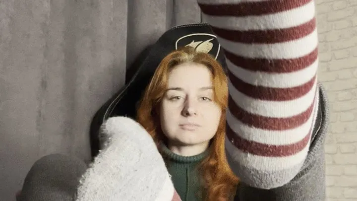 Kathrynnegoddessfeet - Socks, soles tease!