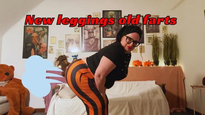 Pauline's Ass - Do You like my new leggings? wmv