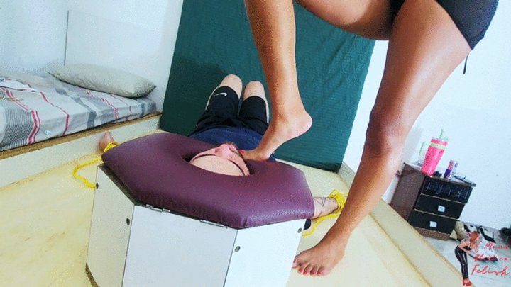 Manuela Albertine Fetish - Face sitting in box, by Natally and Slave, FULL HD