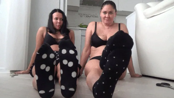 The Fantastic Evelina's World - POLKA DOT SOCKS (ff)