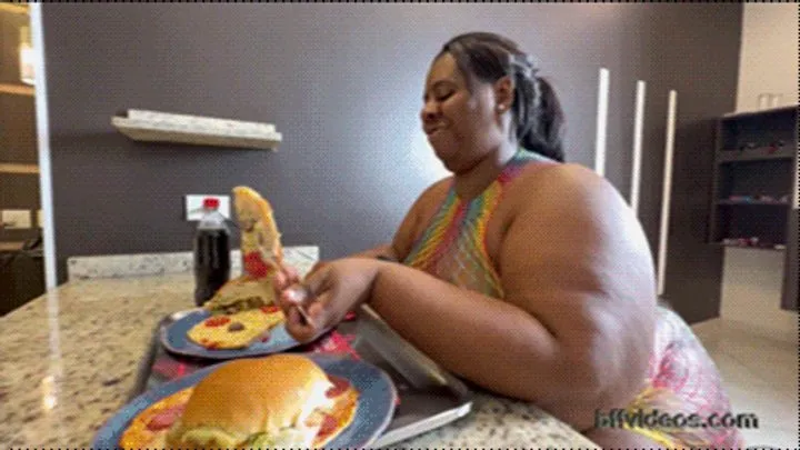 Brazil Bbw - Smelly Farts While I Eat My Lunch - FULL VERSION - FULL HD QUALITY (1920 X 1080) MP4 VIDEO FILE - VERY SPECIAL PRICE: 36 MINUTES FOR US$ 15,99!
