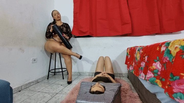 Goddess Scarlet White - PAWG GODDESS SITTING AND CONTROL GIRLS SLAVE BY ROSALIA AND SABRINA GREEN CAM BY ALINE FULL HD