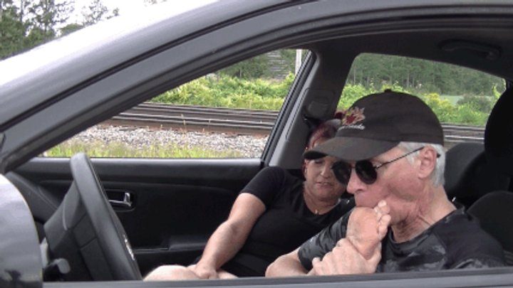 Foot Predator - Alexia in car (mp4)