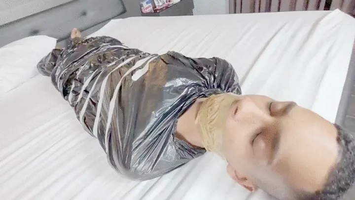 Fetish Factory Brazil Farting - BABE AND BELLA CRUEL FARTING ON THE SLAVE TRAPPED IN PLASTIC WITH HIS MOUTH SEALED - CLIP 1