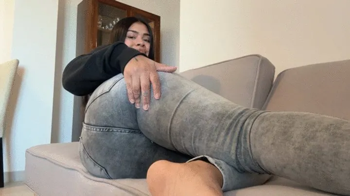 The Fart World - Mila Unleashing Crazy Jeans Farts!