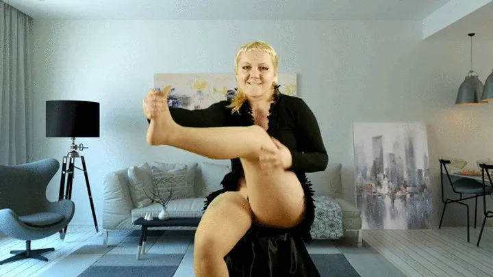 Lukipelasexy - Farting Nylon Milf