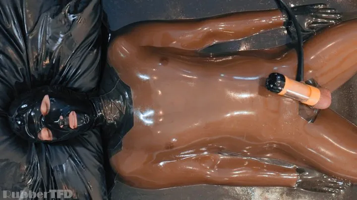 Rubbertfd - UNIT 13 - VACBED MOANLINE [Gay Leather, Latex, Fetish]