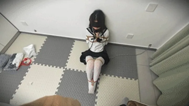 Chinese Bondage Foot Fetish - xy345 - First-person perspective record of a Chinese girl bound in a room