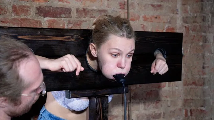 Bondagio - HOLDING BREATH COUNTDOWN! CAN SHE SURVIVE THE BDSM TRAINING? (HD)