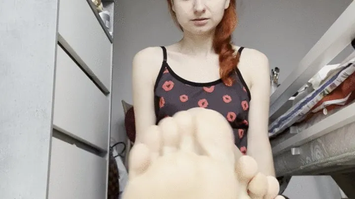 Kathrynnegoddessfeet - Feet teasing