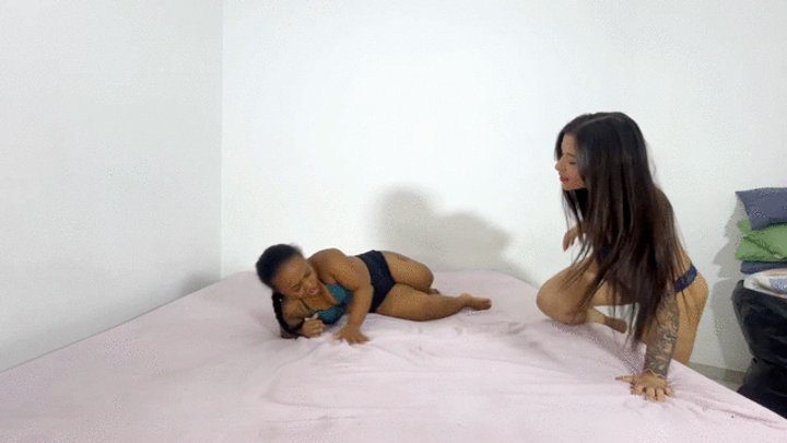 Ana Ayumi Fetish - Asian Princess Making a Slave Dwarf Face Sitting by Ana Ayumi and Ananzinha do Mal Cam Full HD
