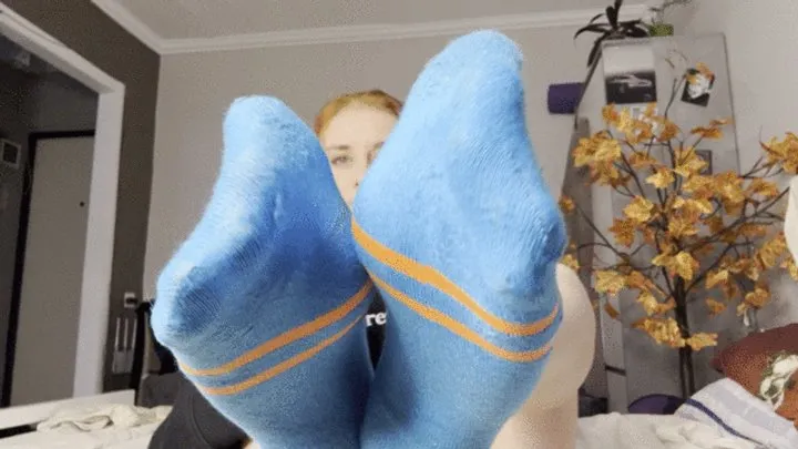 Kathrynnegoddessfeet - Socks and feet sniffing!