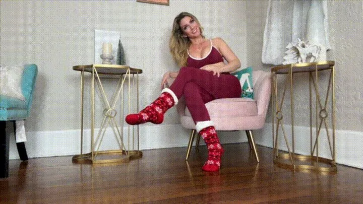 Goddess Gwen The Princess Boss - The second day of Christmas, a pair of Christmas socks