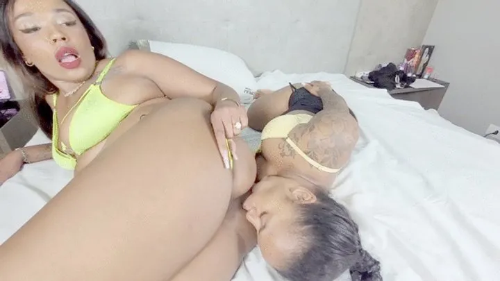 Fetish Factory Brazil Farting - ISA CANDY DOMINATING THE DWARF AND MAKING HER SWALLOW HER BITTER, STINKY FARTS - CLIP 3