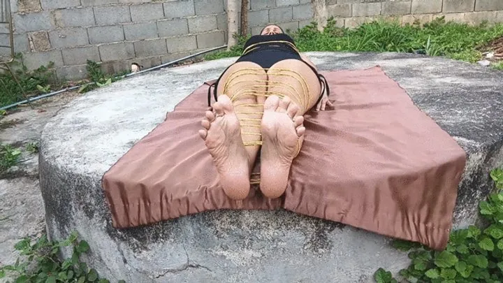 Goddess Foot Fetish - Lots of tickling the feet of the woman tied with rope (3)