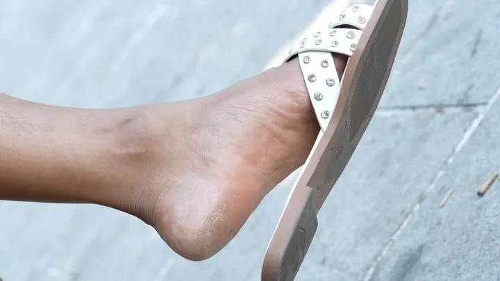 Footfetishamateur - Unposing foot fetish close-up, candid slippers dangling, hot feet and soles.