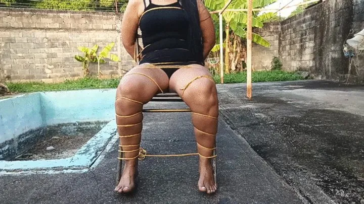 Goddess Foot Fetish - How many tickles do they tickle this lady (3)