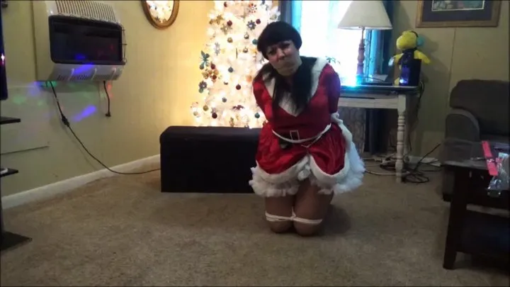 Gina Rae Michaels Bondage - Gina is a little tied up this Chrismas eve