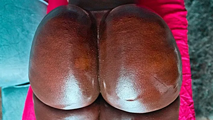Black Meaty Asses - Unwanted secret santa gift of sweaty donkey ass FULL SESSION