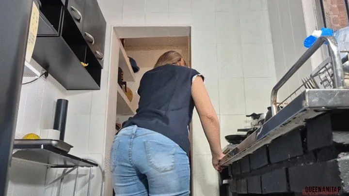 Queen Anita P - FARTING CLEANER! - PART 4