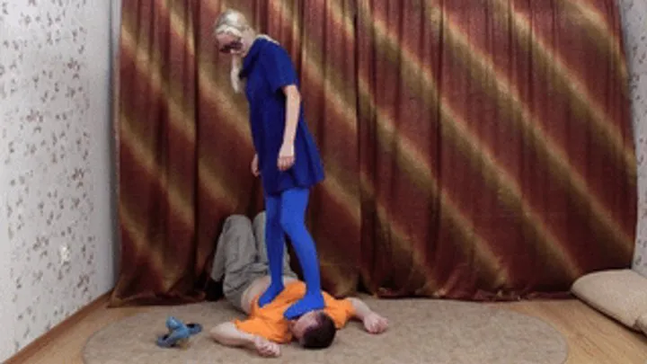 Furious Girls - Adorable blonde lady stands right on the throat, vd014x 1080p