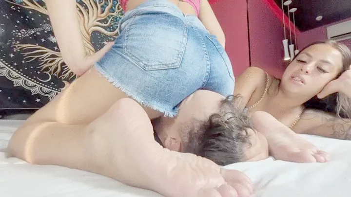 Fart In Brazil - TWO PRINCESSES FARTING ON THE VAGABOND AND MALNOURISHED SLAVE - BY CINDY LOPES AND RAQUEL FISHER - CLIP 3
