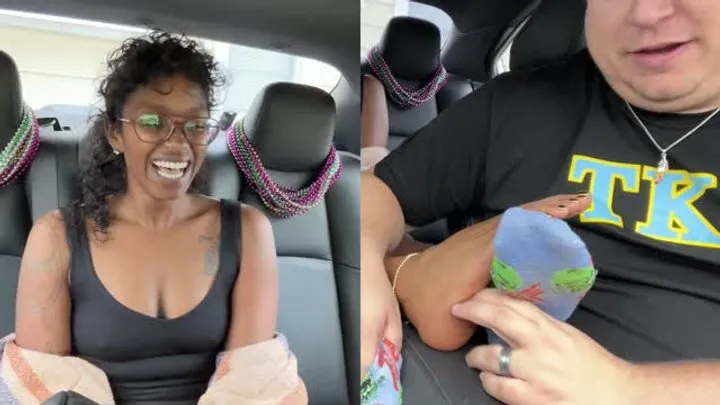 Ticklishchicks - Snyft: Lady Phoenix's Feet Tickled in the Car