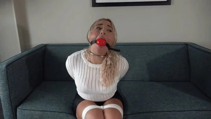 Girl Next Door Bondage - 2601ZOEYI couldn't talk! He stuffed a huge ball in my mouth!