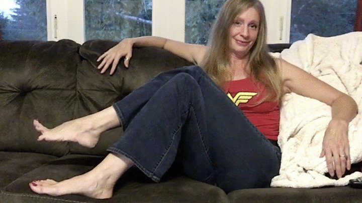 Aariels Foot Fetish Desires - FOOT WAVING