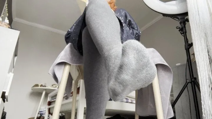 Kathrynnegoddessfeet - You live under my feet!