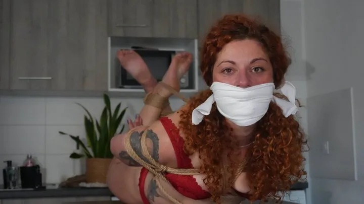 Frenchbondage - Lola Montez - An Unexpected Bondage