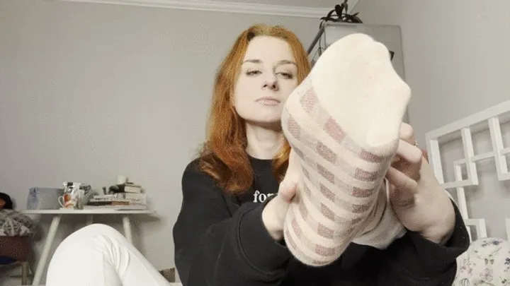 Kathrynnegoddessfeet - Sock and feet sniffing!