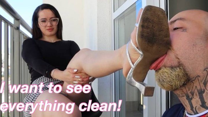 Lfd Dirty Feet And Spitting Girls - Bianca -Clean the soles of my shoes and my dirty feet - DIRTY FEET - FOOT WORSHIP - SOLES LICKING - HIGH HEELS - CLEAN SHOES - HUMILIATION - DIRTY FEET CLEAN - DIRTY SOLES - VERBAL HUMILIATION
