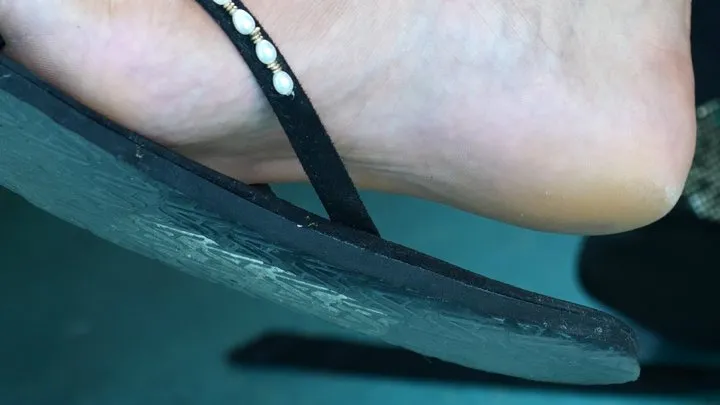 Footfetishamateur - Candid flip flops dangling, strong feet, close-up foot fetish and hot bareheel soles.