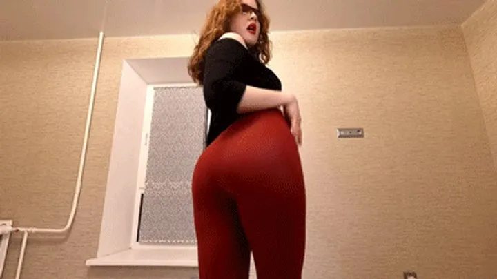 Mia Money - Gifting in Red Leggings!