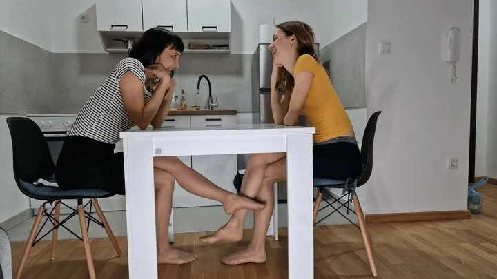Karatemistress - Footsie in Pantyhose
