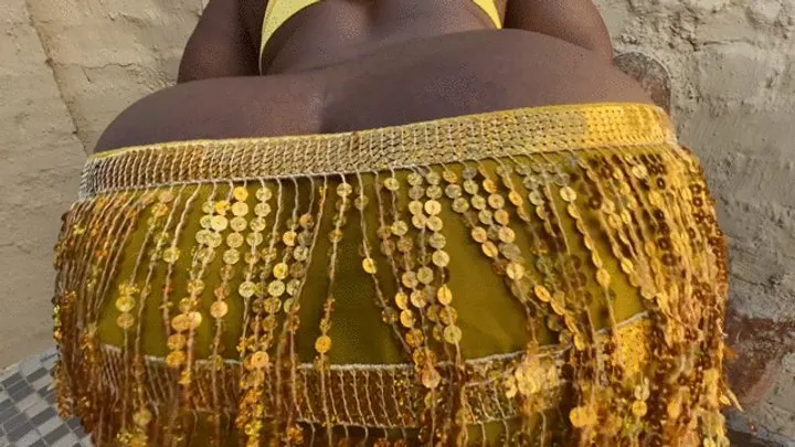 Tabbys Ebony Assss - TABBYS EXOTIC BUBBLY ASS SHAKING FARTS!