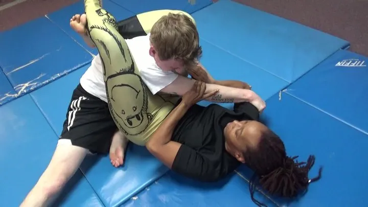 Grappling Girls In Action - GGNoChance10 Grappling Girls In Action - GGNoChance10