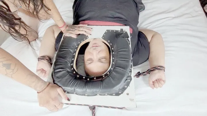 Fart In Brazil - BABE FARTING ON THE SLAVE TIED TO A SMOTHERBOX - FULL CLIP