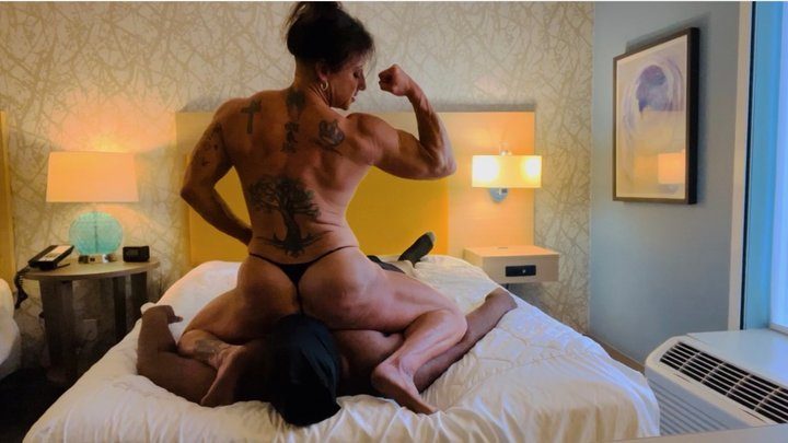 Kandyland - Welcome To Kandylegs Smother And Ass Worship