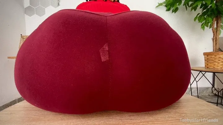 Tabbys Ebony Assss - COME SWALLOW MY MASSIVE FARTS