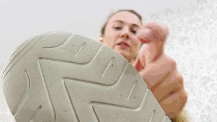 Boss Girls - Princess Cindy - Clean the sneakers